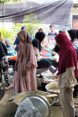 Tradisi Berbagi Di Dalam Asyura