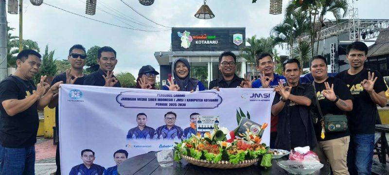 KETERANGAN FHOTO : Kalangan Insan Pers Kotabaru Apresiasi PT ITP Dalam Peringatan HUT Indocement Ke-50 Tahun