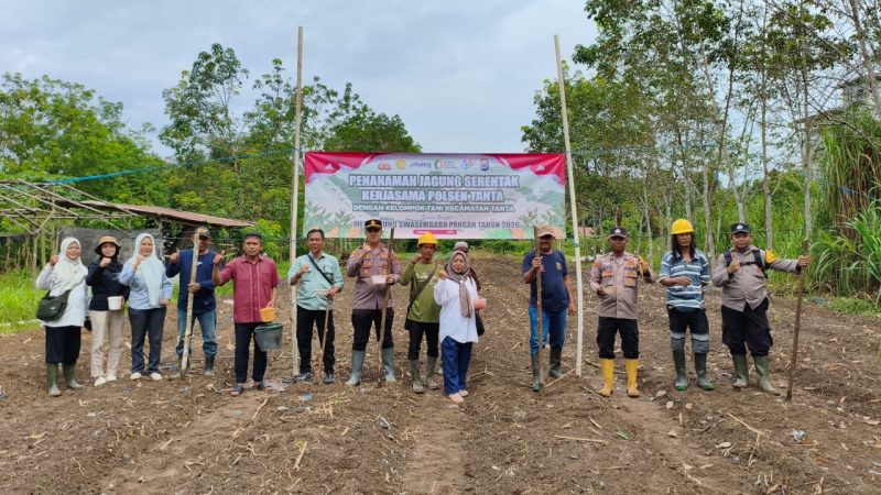 KETERANGAN FOTO : Polsek Tanta perkuat program swasembada pangan 2026. (Sumber : Humas Polres Tabalong)