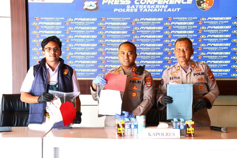 KETERANGAN FOTO : Polres Tala gelar konferensi pers pengungkapan kasus Rudapaksa anak. (Sumber : Humas Polres Tala)
