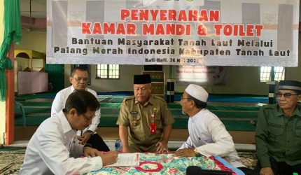 KETERANGAN FOTO : H Syahrian Nurdin, PMI Tanah Laut Wujudkan Warisan Kemanusiaan di penghujung jabatannya. (Sumber : PMI Tanah Laut)