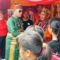 KETERANGAN FOTO : Bupati Kotabaru, H Rusli mendatangi stand pameran expo Saijaan Hebat di momen peringatan hari jadi Kabupaten Kotabaru ke 76. (Sumber : DAD Kotabaru)