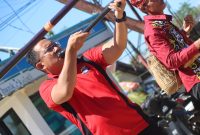 KETERANGAN FOTO : Polres Balanga gelar lomba menyumpit sebagai pelestarian budaya lokal masyarakat. (Sumber Foto : Humas Polres Balangan)