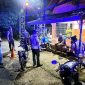 KETERANGAN FOTO : Anggota Polres Tabalong berpatroli pastikan Kamtibmas tetap aman dan kondusif. (Sumber Foto : Humas Polres Tabalong)